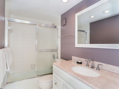 Bathroom with Tub